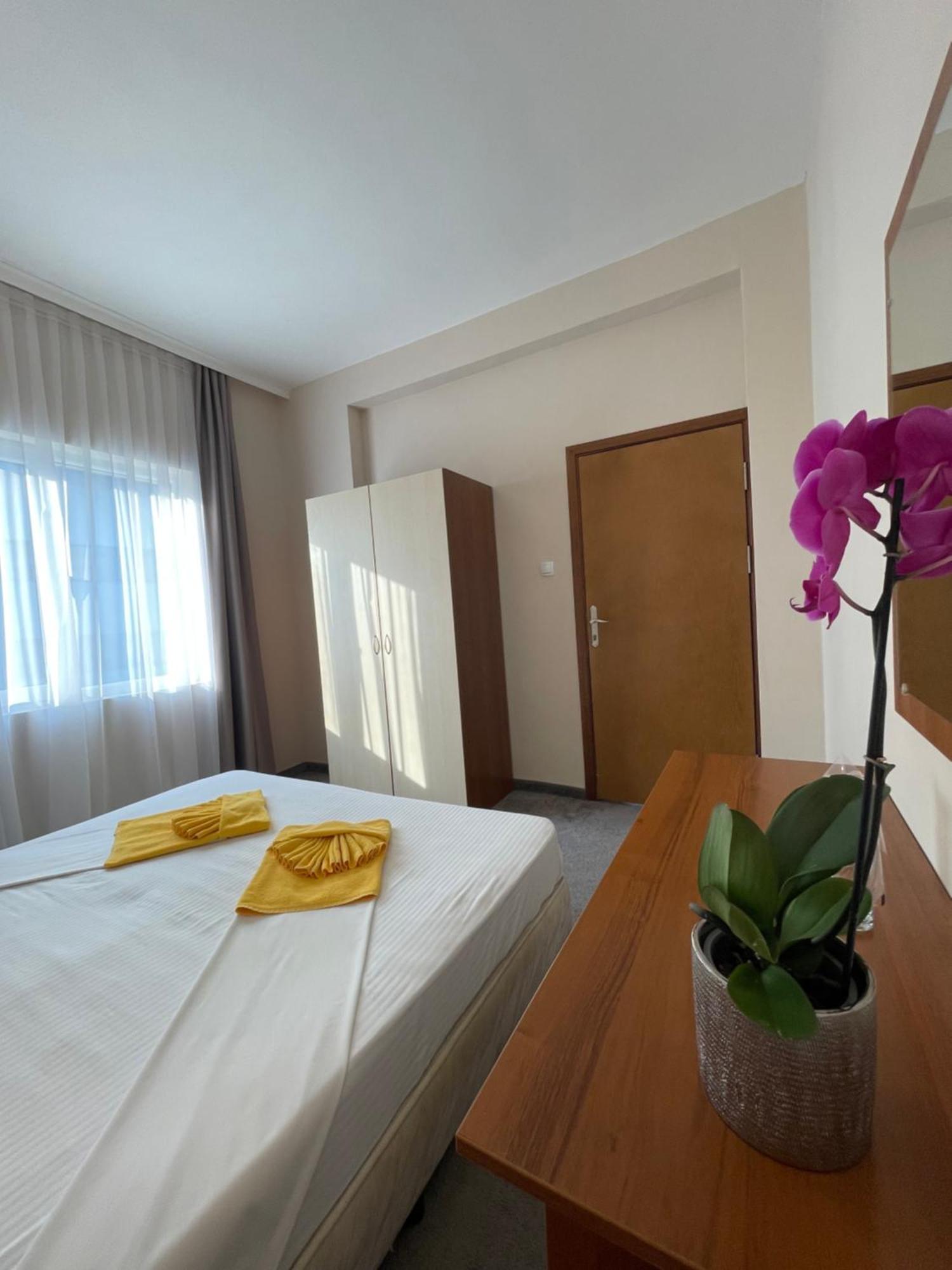 Alatoni Beach Hotel Sozopol Exterior photo